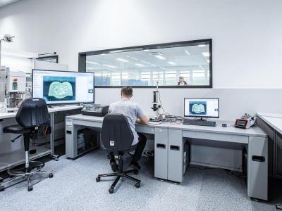 電子連接器制造環(huán)境控制：潔凈車間設(shè)計(jì)與工程優(yōu)化方案